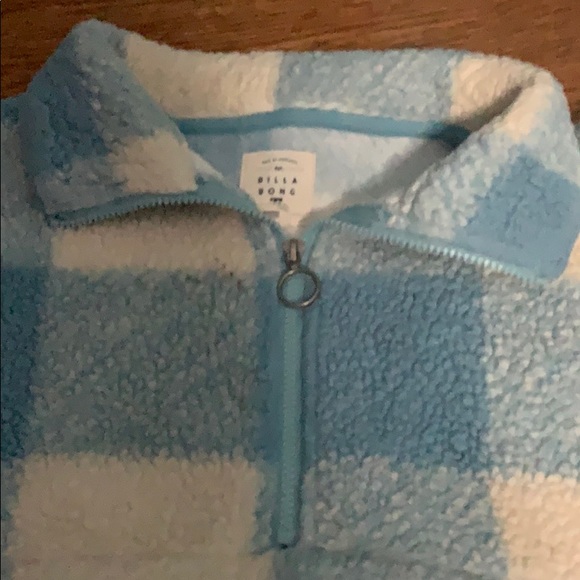 Fuzzy quarter zip sweatshirt - Picture 2 of 5